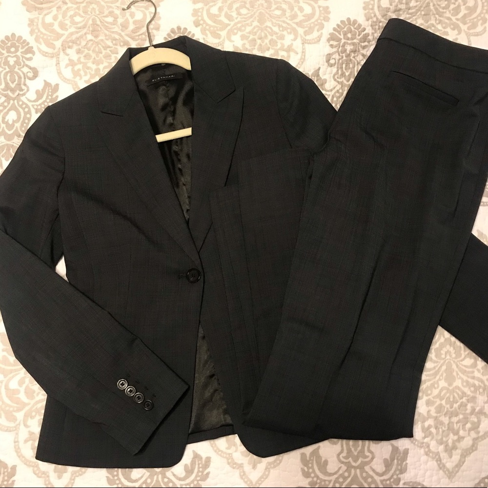 Elite Tahari Suit Set